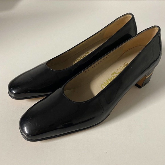 Salvatore Ferragamo Pump Patent Leather Black Block Heel 5 B Vintage Cla… - Picture 5 of 10